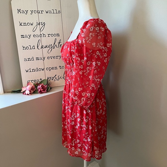 Trixxi NWT Red Floral Square Neck Smocked Mini Dress with Sheer 3/4 Sleeves - Picture 5 of 10